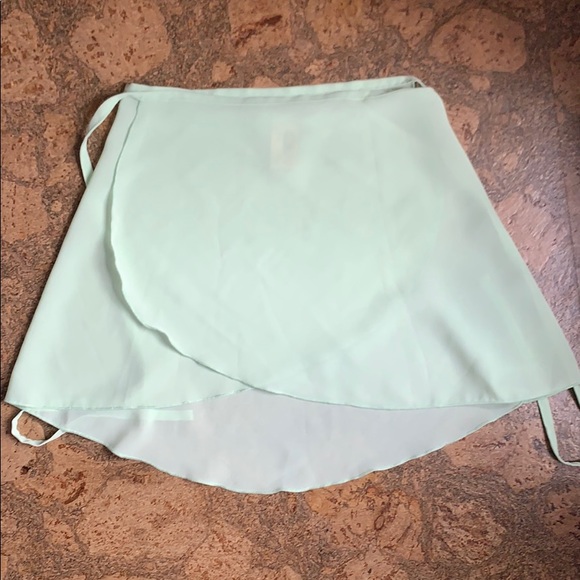 LIGHT GREEN MIRELLA DANCE LEOTARD - Picture 6 of 8